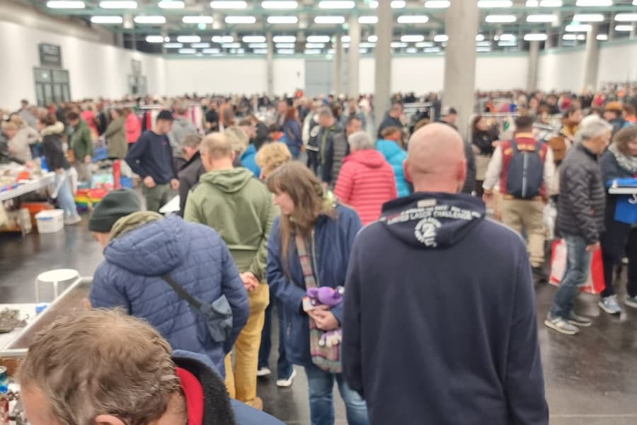 Nachtflohmarkt Ruhstorf an der Rott in der Niederbayernhalle, Ruhstorf an der Rott